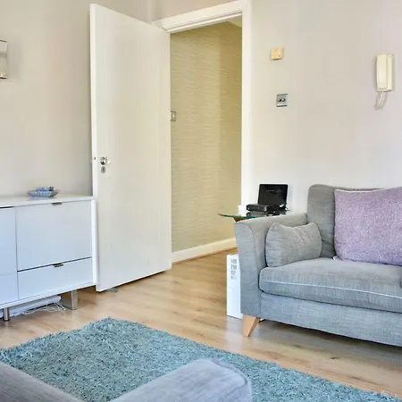 3 Bedroom Mezzanine In Temple Bar