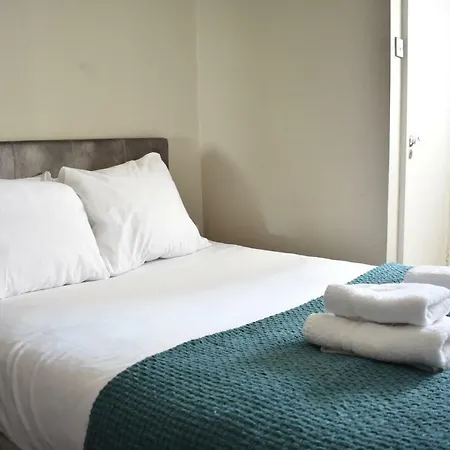3 Bedroom Mezzanine In Temple Bar